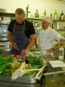 Ralf und Thomas beim Kochen