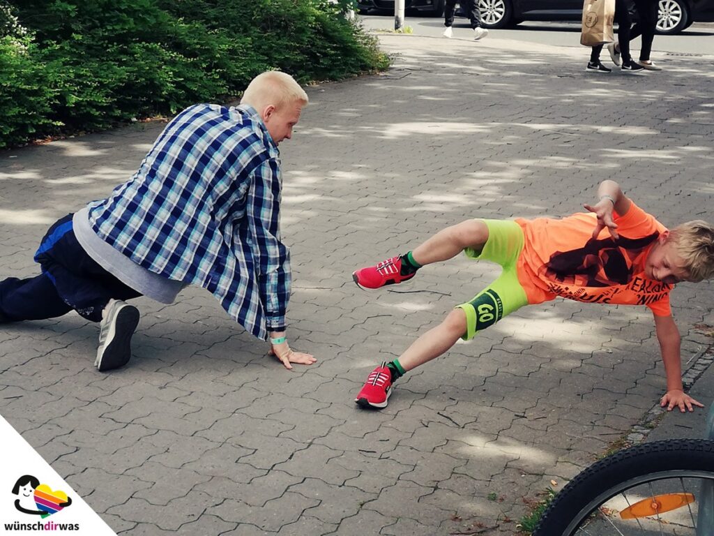 Finn lernt Breakdance - Wunscherfüllung