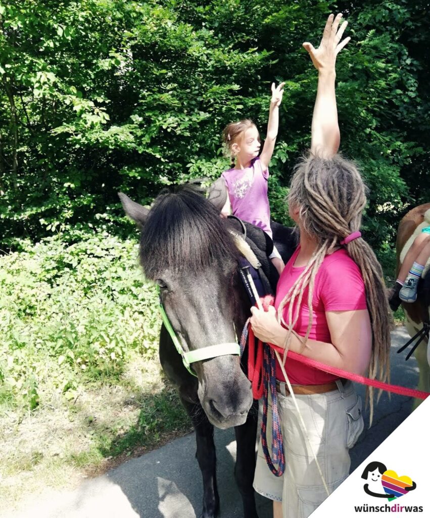 Naemi-Pferdetherapie-wunscherfüllung